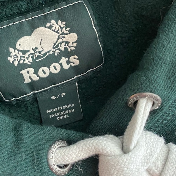 Green roots hoodie - Picture 3 of 3